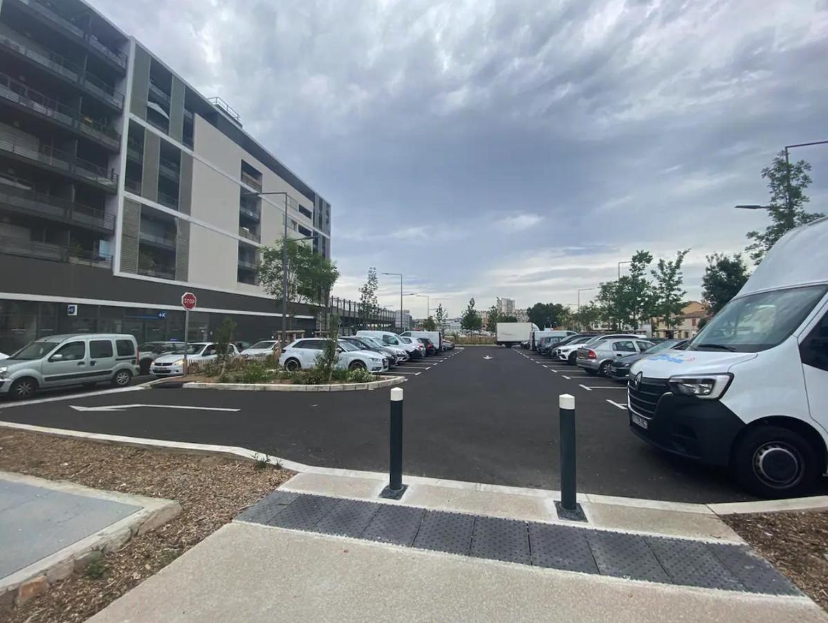 Appartement Spacieux Avec Grande Terrasse Marseille Exteriör bild
