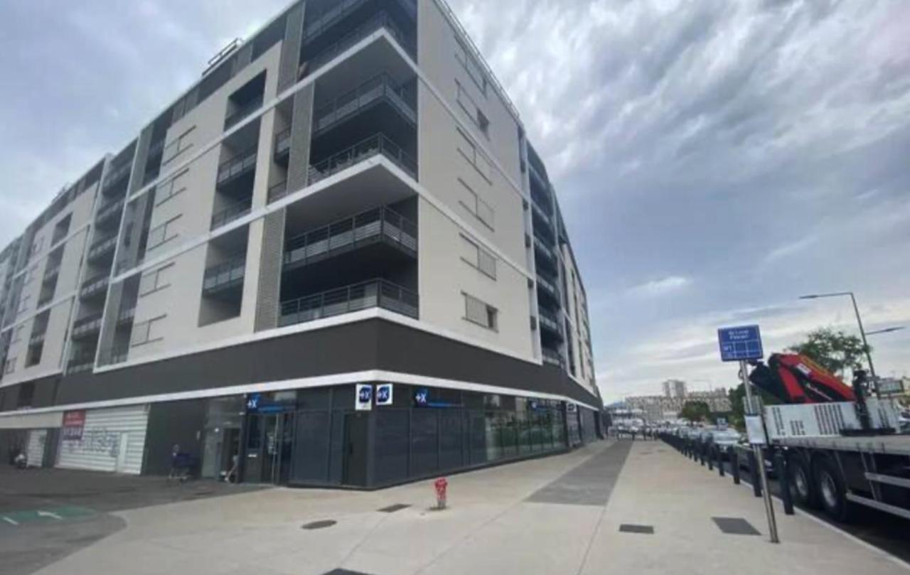 Appartement Spacieux Avec Grande Terrasse Marseille Exteriör bild